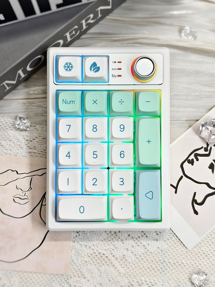 Tri Modes Bluetooth KEYCOOL Pr - огляд і ціна Gaming Keyboard Number Pad
